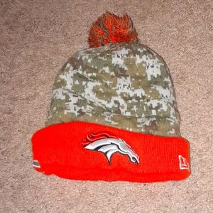 Denver Broncos Salute to Service knit hat
